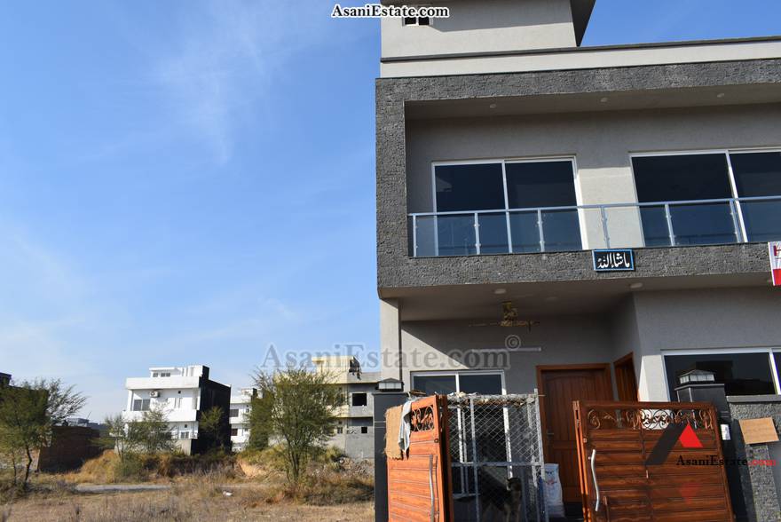 Ground Floor Outside View 25x40 feet 4.4 Marla house for sale Islamabad sector D 12 
