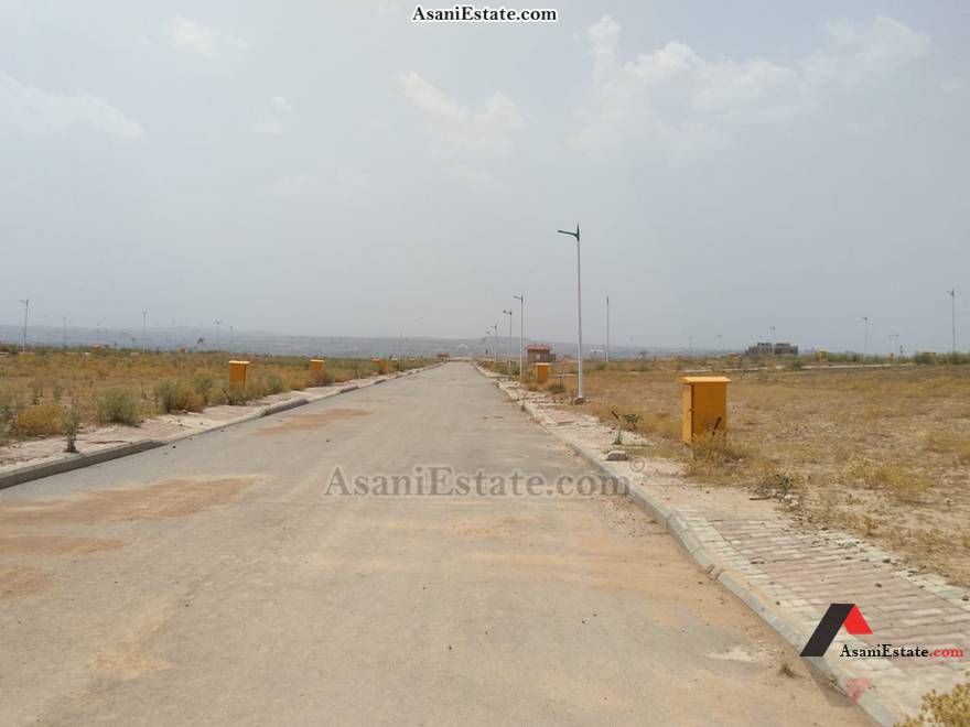  Street View 25x45 feet 5 Marla residential plot for sale Islamabad Rose Garden Block M Phase 8 Bahria Town 